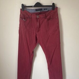 Elegant Burgundy Skinny Jeans for Women